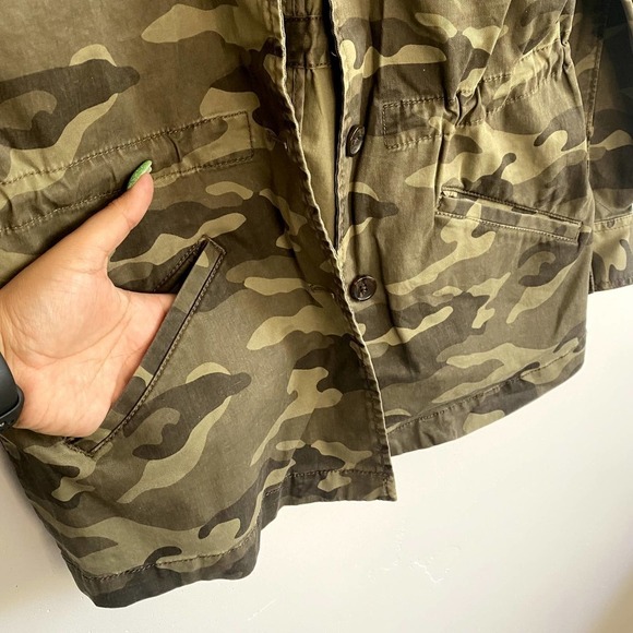 Banana Republic Women’s Camo Utility Jacket - Picture 5 of 8